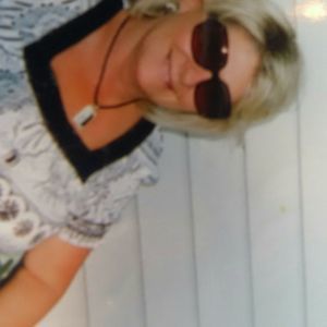 Meet your Posher, Debra